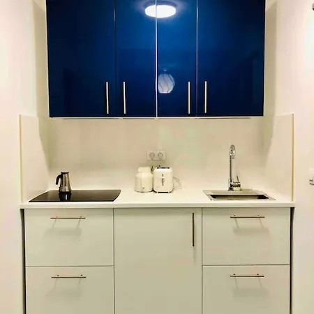 Studio, 11, Parc De Belleville